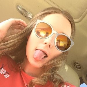 Meet your Posher, Kailey